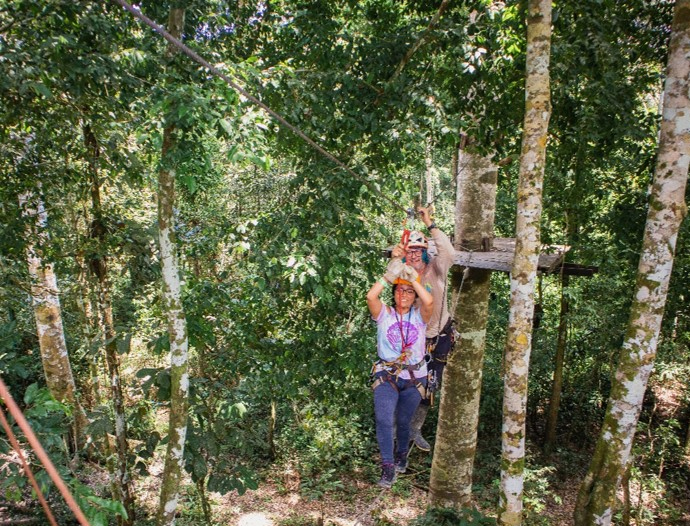 Avatar Amazon Lodge & Canopy Park