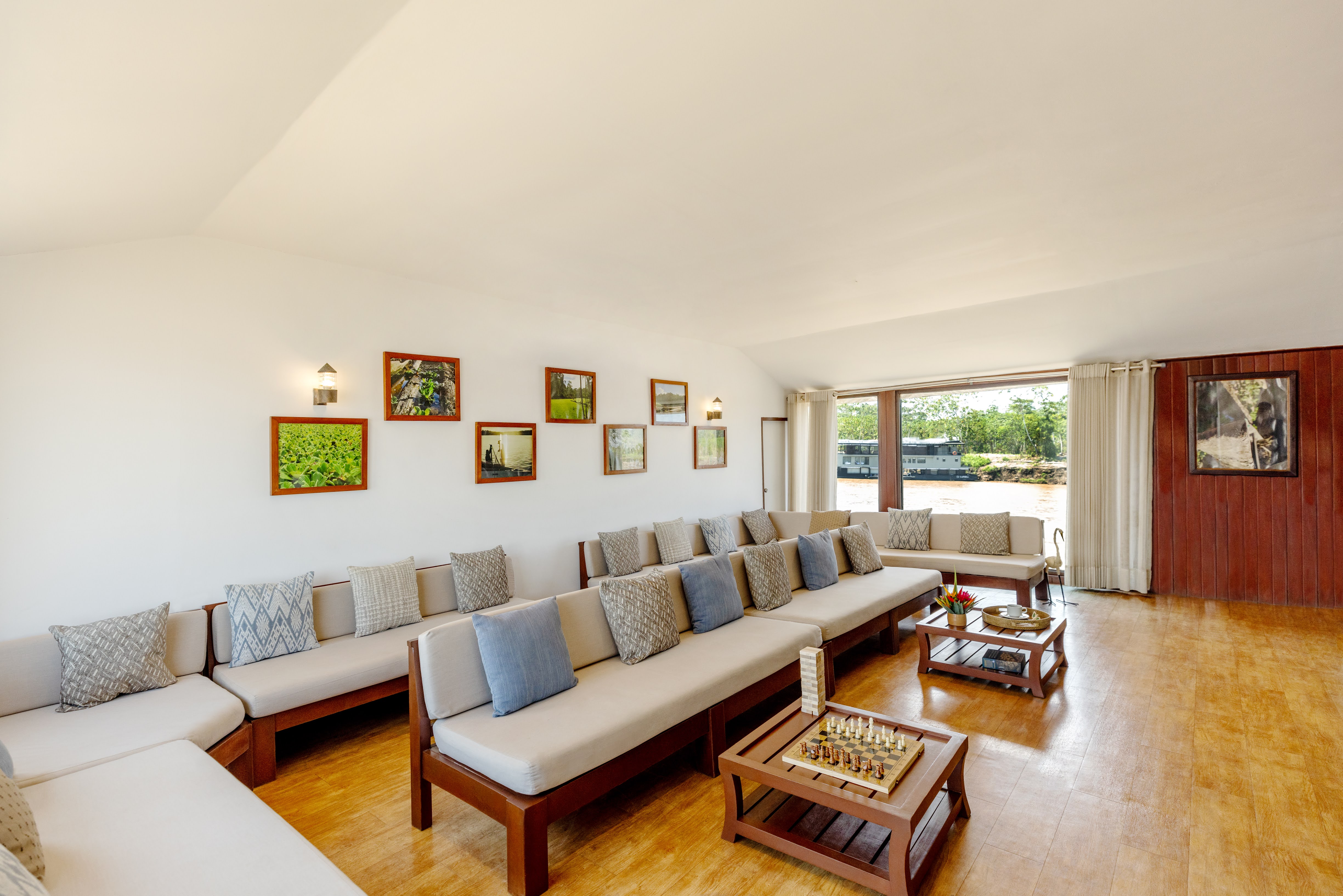 Avatar Amazon Lodge & Canopy Park